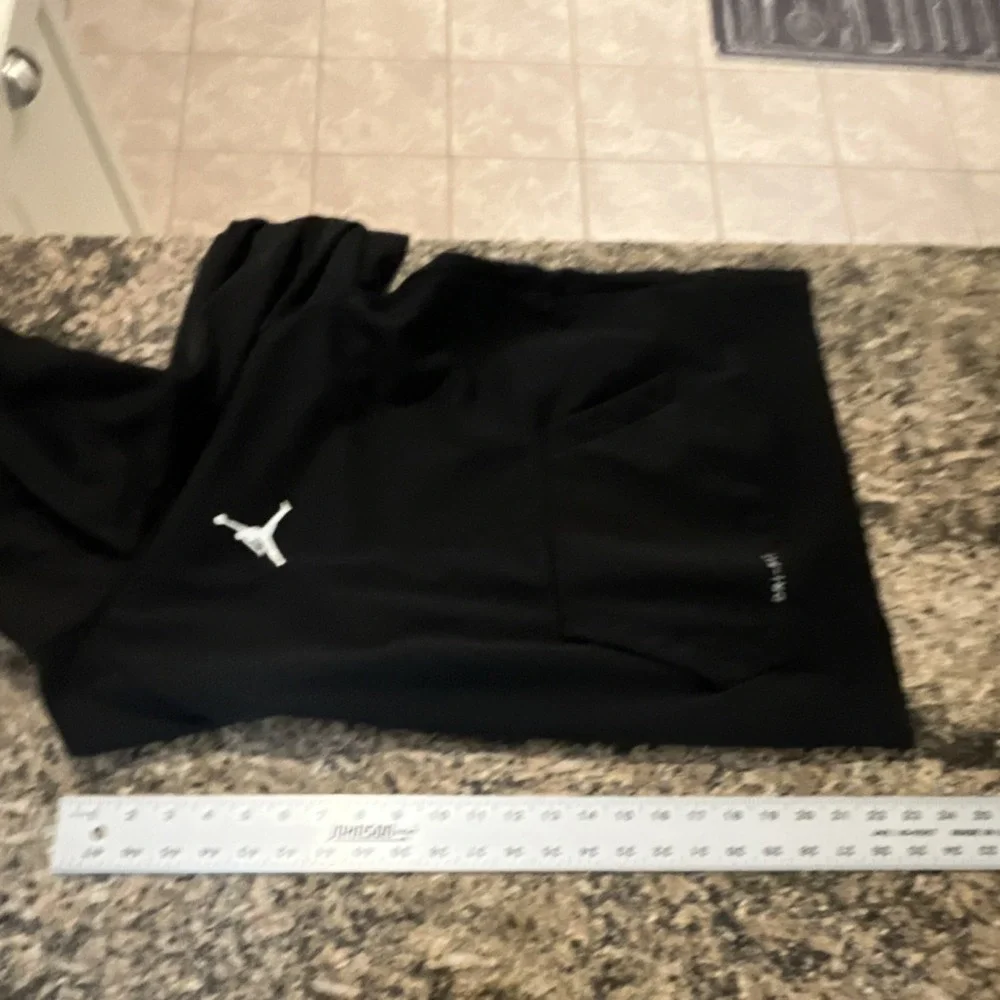 Jordan pullover hoodie fit